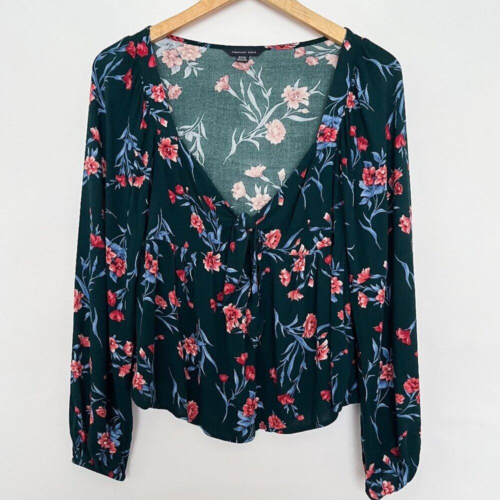 American Eagle Floral Babydoll Peasant Top Keyhole Tie Front Size Small Green